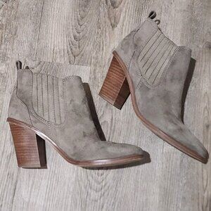Nine West Mayley Taupe/Gray Chelsea Bootie Size 7M